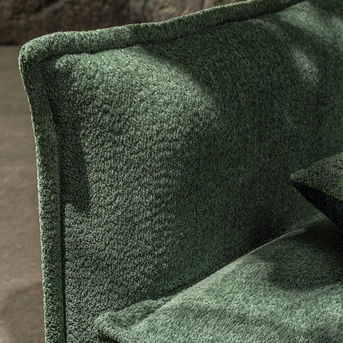 214122_3_llama_boucle