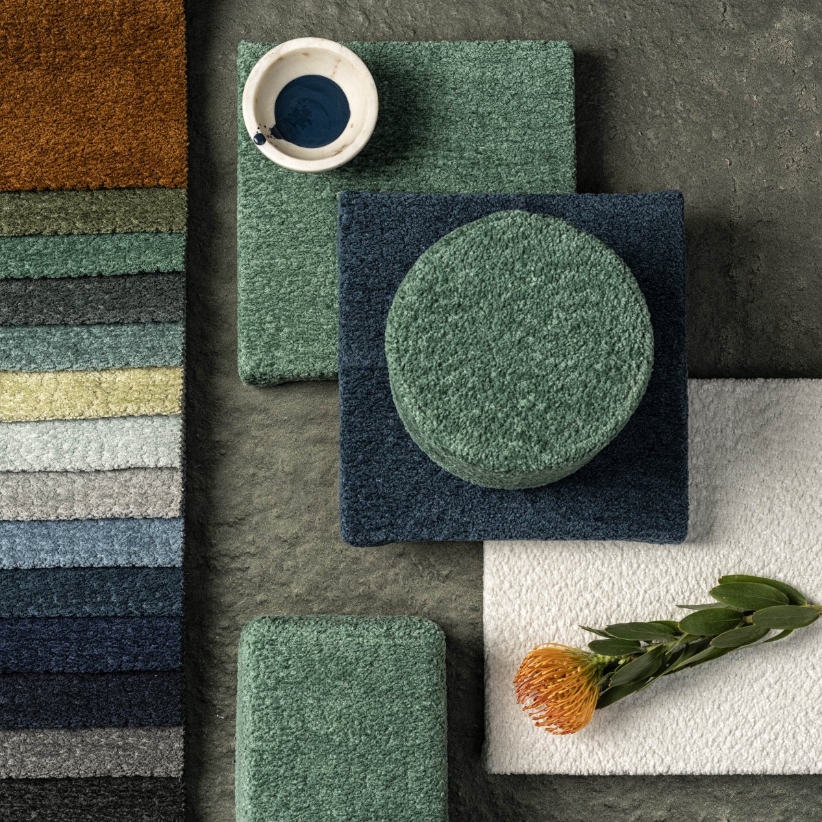 main_shot_1_214122_llama_boucle